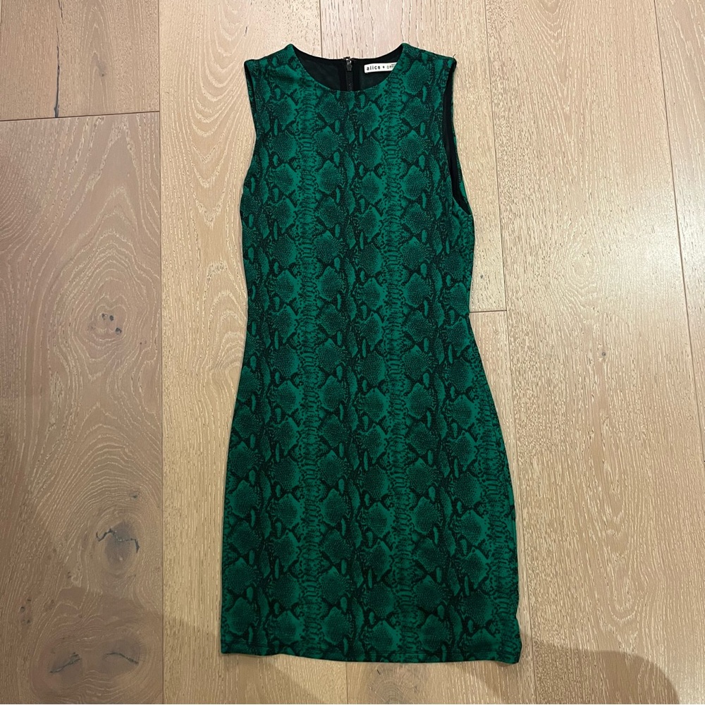 Alice & Olivia - Delora Green snakeskin mini dress